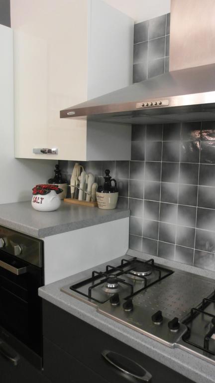 Ferienwohnung Chez Elio La Spezia Zimmer foto