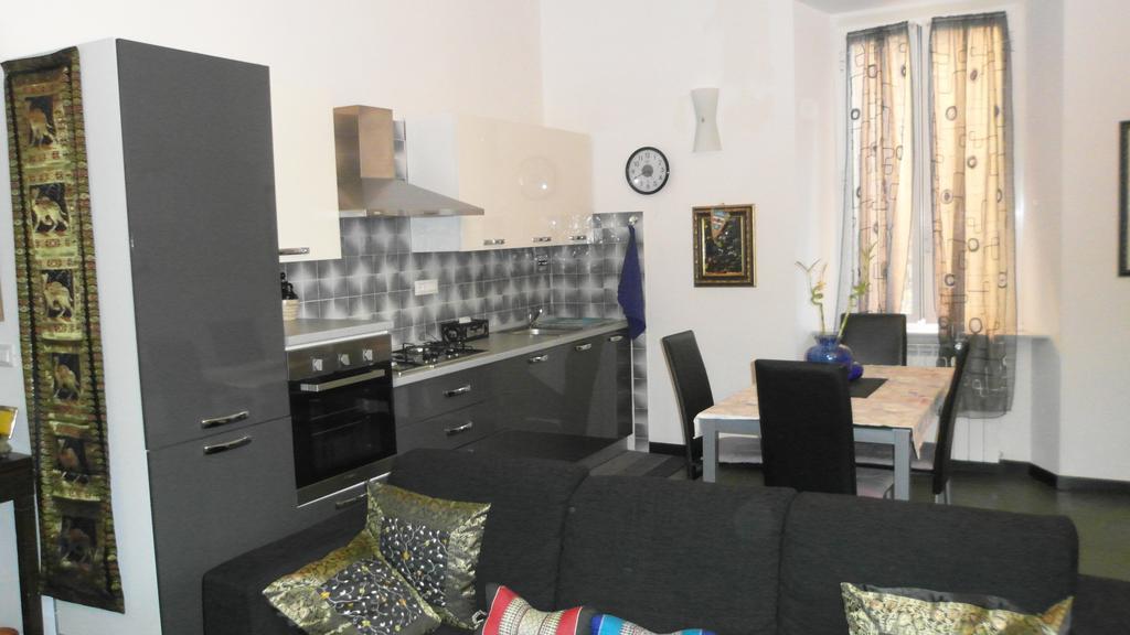 Ferienwohnung Chez Elio La Spezia Zimmer foto