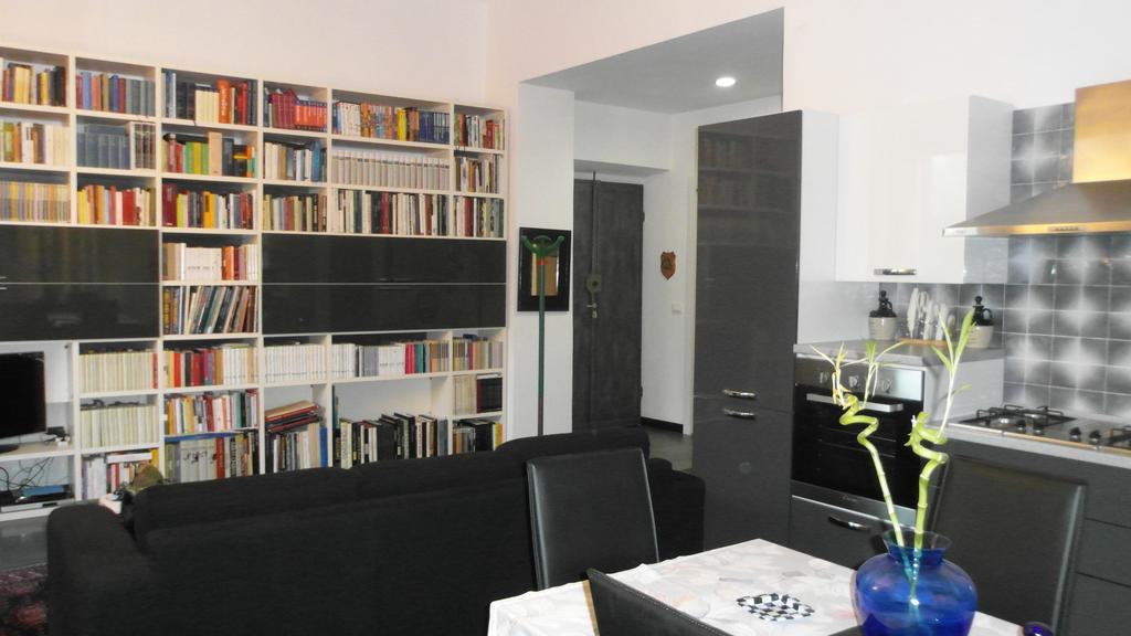Ferienwohnung Chez Elio La Spezia Zimmer foto